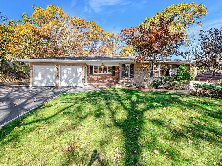 23 Princeton Dr — Photo 5
