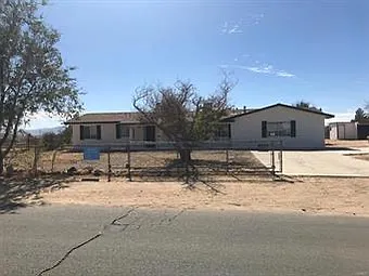 3 bed, 1600 sqft, $2,600 — Photo 2
