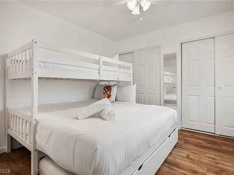 7435 Rogers St — Photo 33