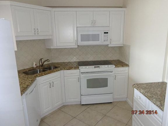 3rd image of 111 N Pompano Beach #PH5