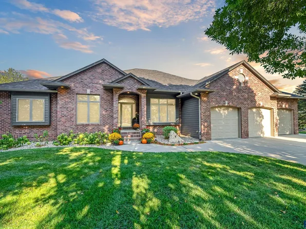 27190 Wildflower Pl, Harrisburg, SD 57032