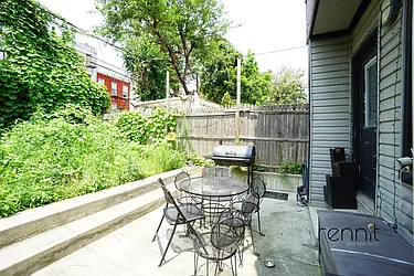 Rented by Rennit Inc.