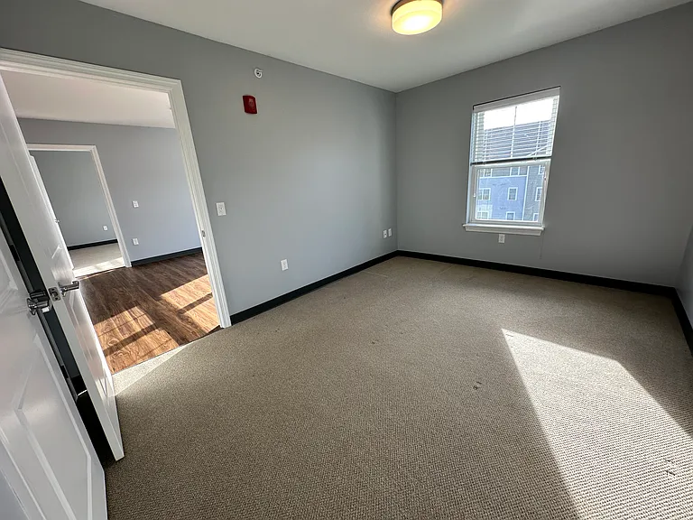The Ridge at Eastern Trails Apartments — Photo 32