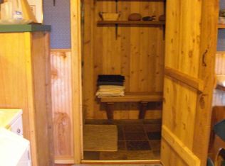 6323 Pioneer Junction Rd, Duluth, MN 55804