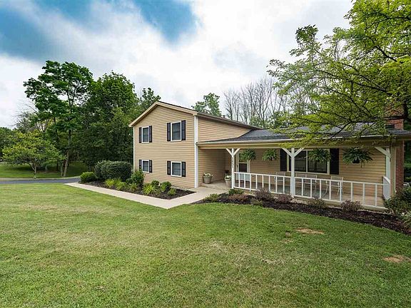 2nd image of 1851 Harmony Hill Dr