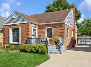 2237 S 22nd Ave, Broadview, IL 60155