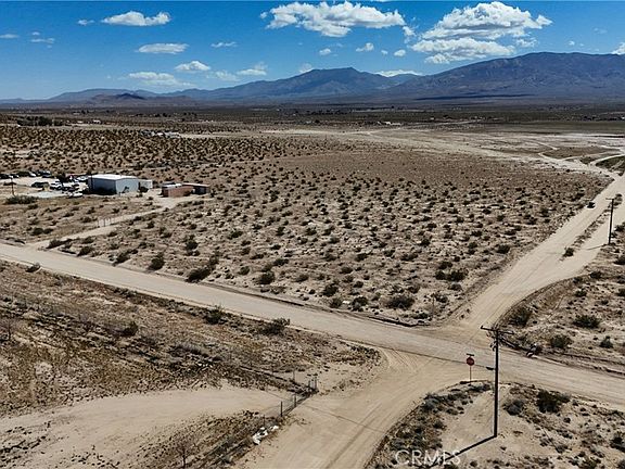 2nd image of 708 Rabbit Springs Rd