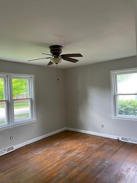 1st image of 533 Southridge Dr