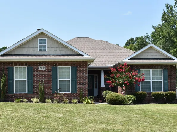 2005 Massimo Dr, Creedmoor, NC 27522