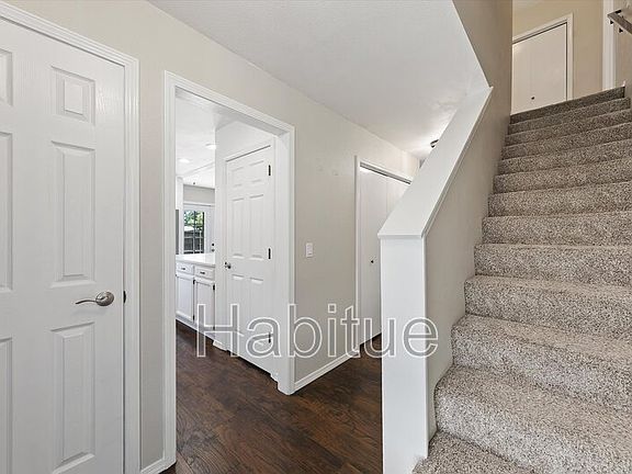 4th image of 2403 W Irene St