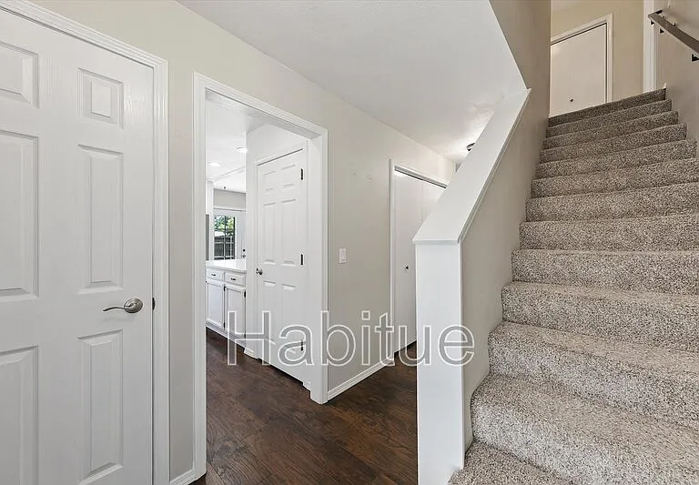 2403 W Irene St — Photo 4