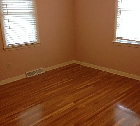 4th image of 1909 Allen Dr
