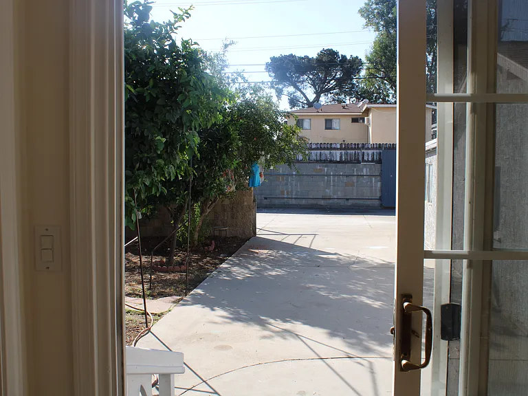 325 Winchester Ave — Photo 15