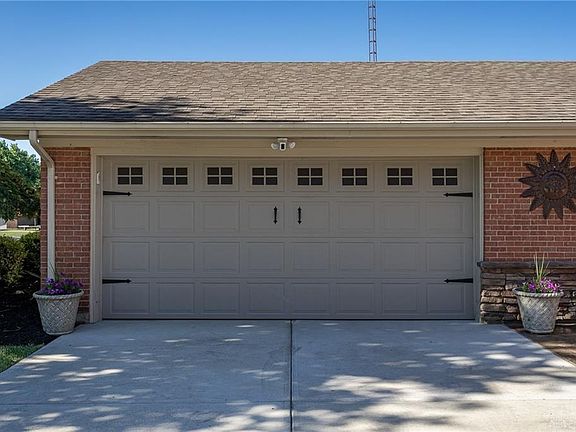 5th image of 1317 Lomeda Ln