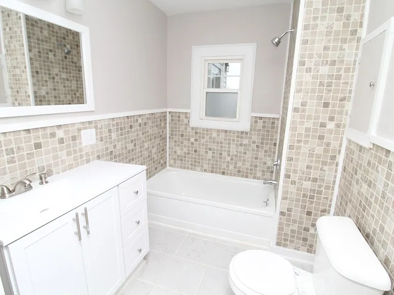640 Highpoint Dr — Photo 8