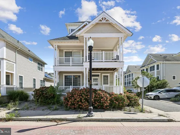 108 Liberty Ave, Atlantic City, NJ 08401