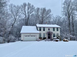 65 Bonnie View Dr, Trumbull, CT 06611