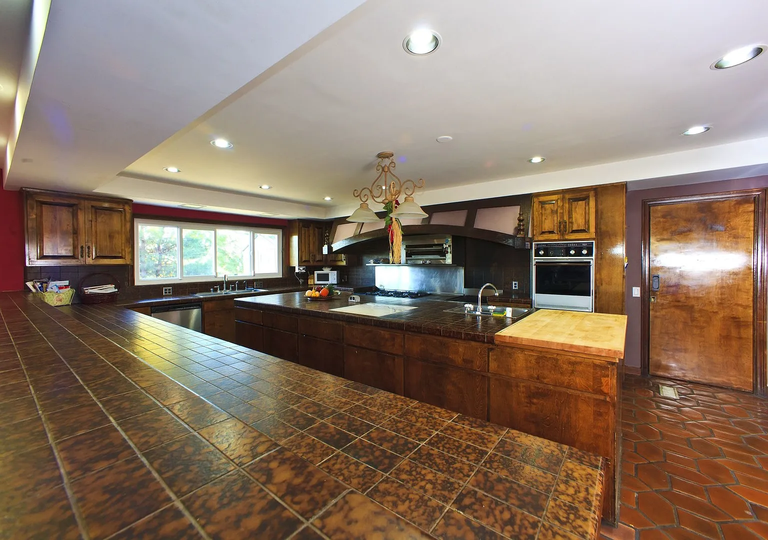 Frank Sinatra/Roger Miller/Clint Walkers Mansion — Photo 3