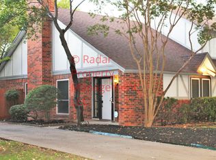 6418 Lago Vista Dr, Fort Worth, TX 76132