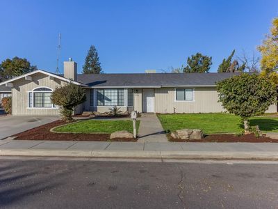 711 Roosevelt St, Kingsburg, CA, 93631