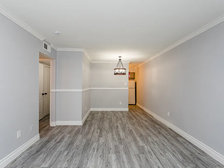 Allendale Village Apartments — Photo 37