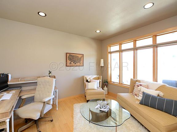 5th image of 3833 2nd St E
