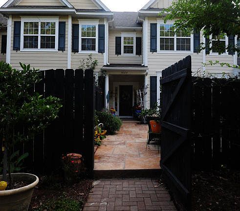 4th image of 3065 Park West Blvd
