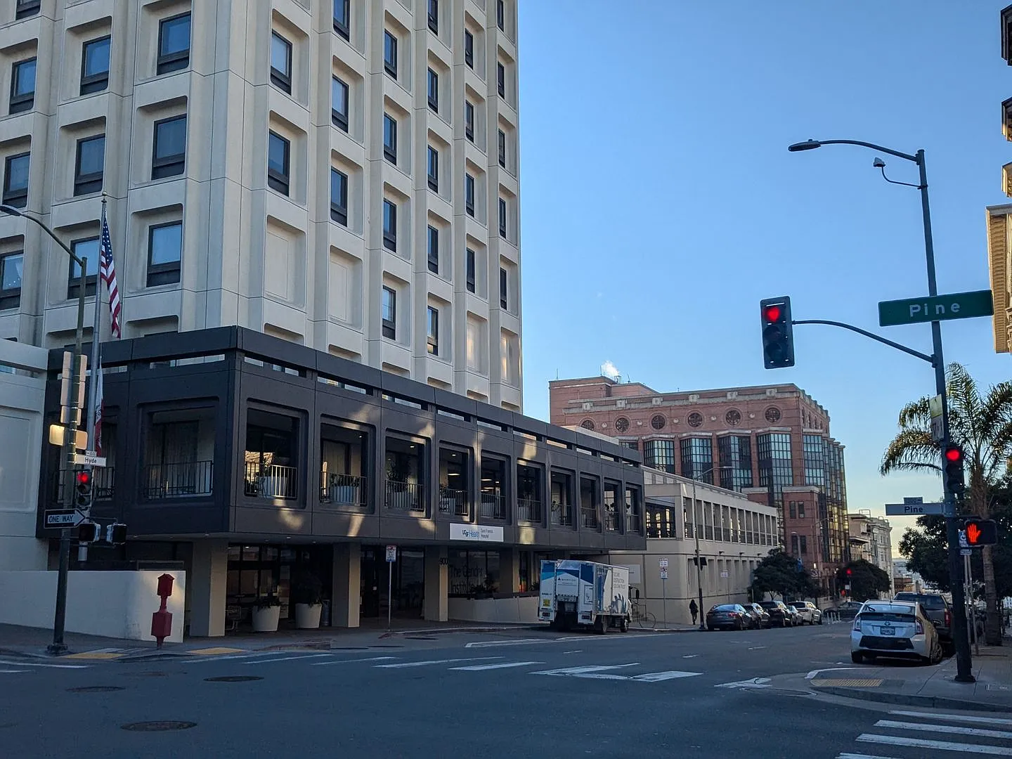 1167 Bush St #605 - Main Image