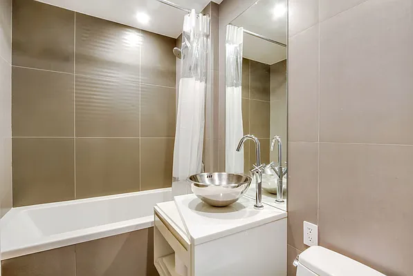 Rented by Compass | media 24