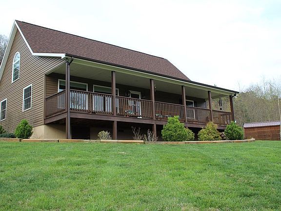 2nd image of 210 Eagles Nest Dr