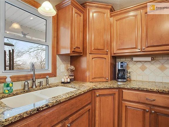 Plenty of Storage Here!