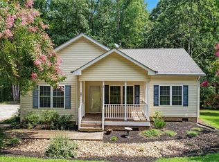 301 Sunset Rd, Pelham, NC 27311