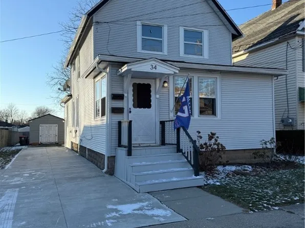 34 Livingston St, Lancaster, NY 14086