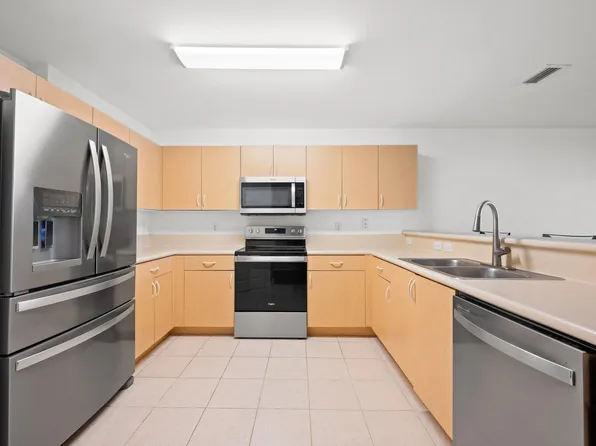 796 Imperial Lake Road, West Palm Beach, FL 33413