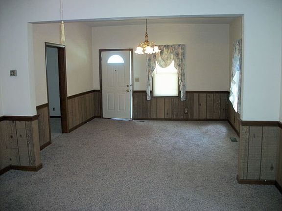 4th image of 705 N 13th St