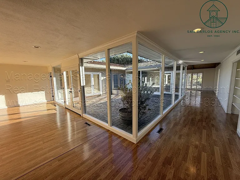 7042 Valley Greens Cir — Photo 27