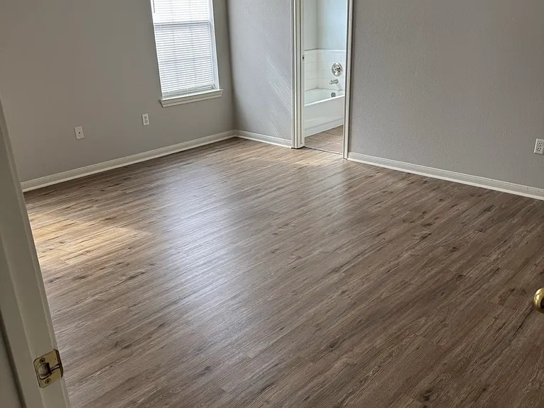 929 Crested Butte Dr — Photo 2