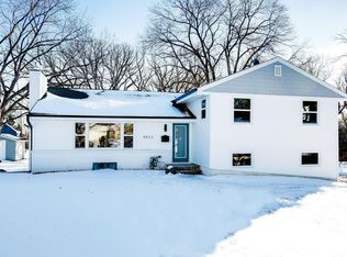 4833 Diane Dr, Minnetonka, MN 55343
