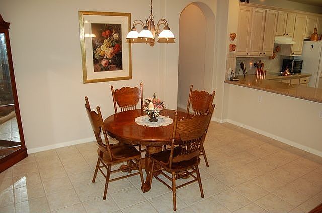2nd image of 806 Olympic Dr