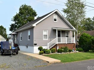 91 S 17th Ave, Manville, NJ 08835