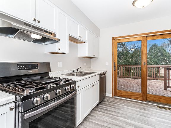 4th image of 181 Garden Dr