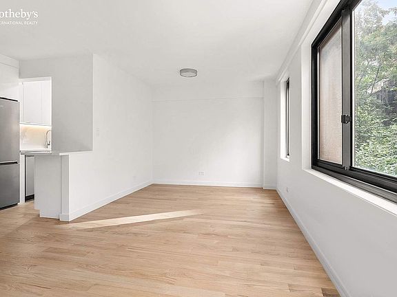 5th image of 420 E 64th St APT W5b