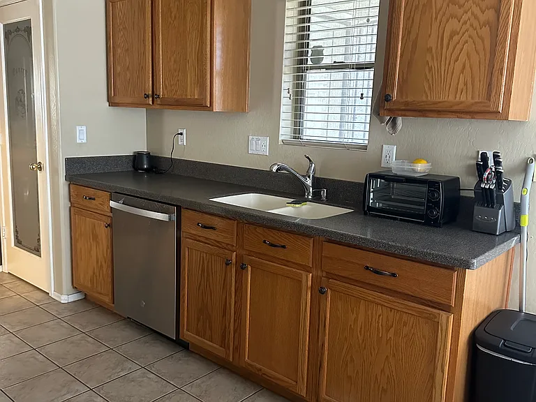10232 E Knowles Ave — Photo 5