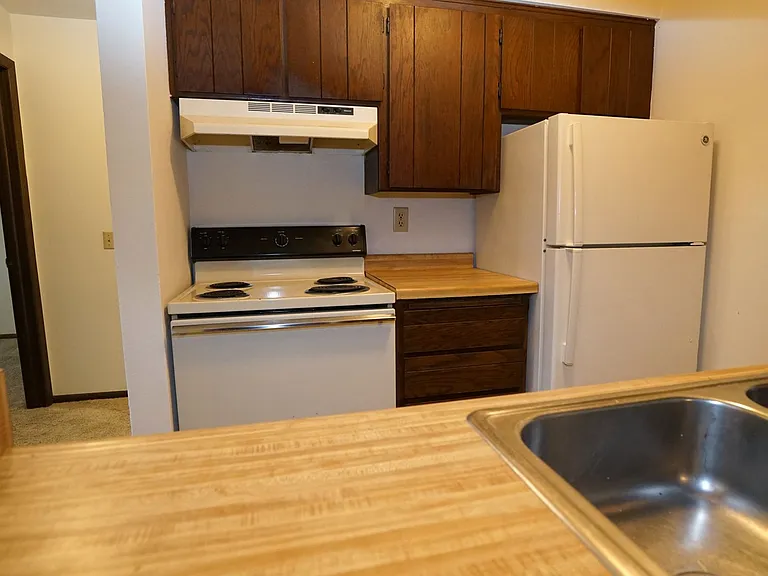 129-137 E Richards Rd — Photo 13