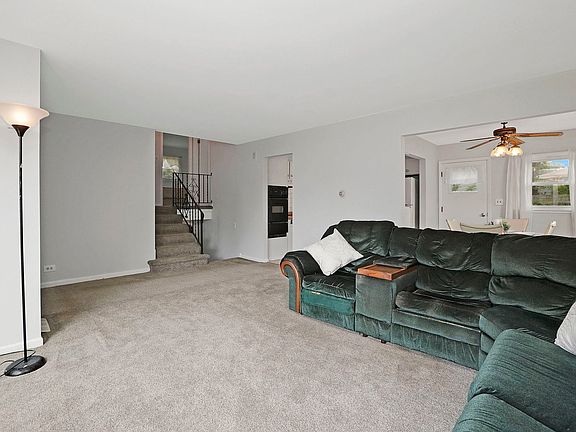 3rd image of 343 N Greenview Ave