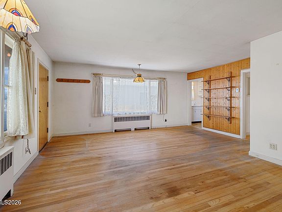 3rd image of 755 Balzar Cir