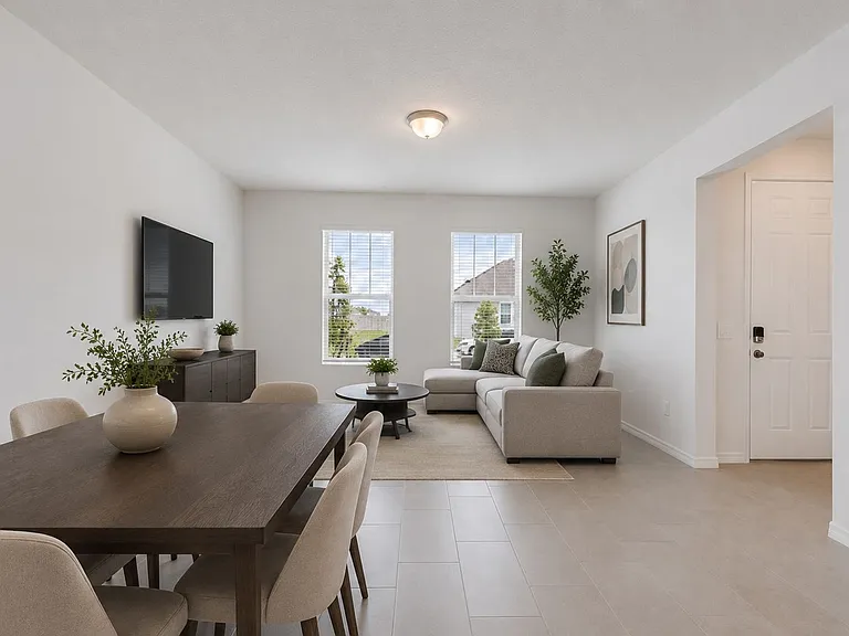 4512 Homestead Trl — Photo 2