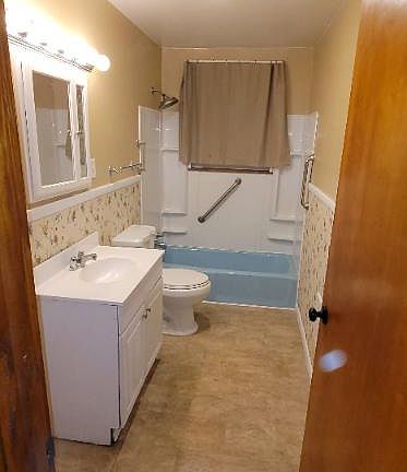 5th image of 1050 Willow Dr