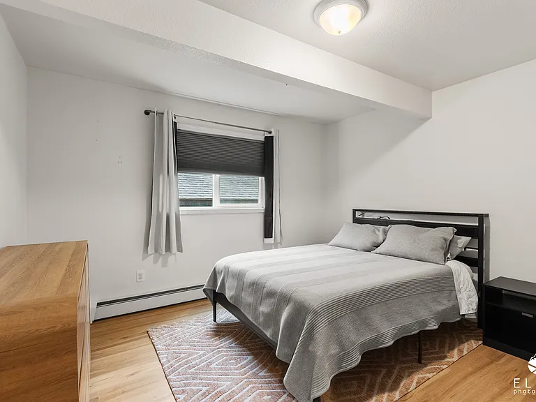Alternate view of bedroom 2