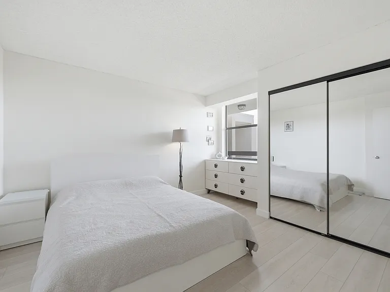 1915 Lavers Cir E #508 — Photo 17